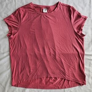 Athleta Womens M With Ease Tee Athletic Shirt Rose Pink Short Sleeve Hi Lo Hem